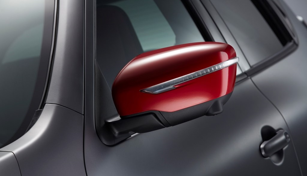 Juke Nismo RS retrovisor