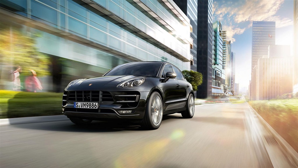 Porsche Macan Turbo negro