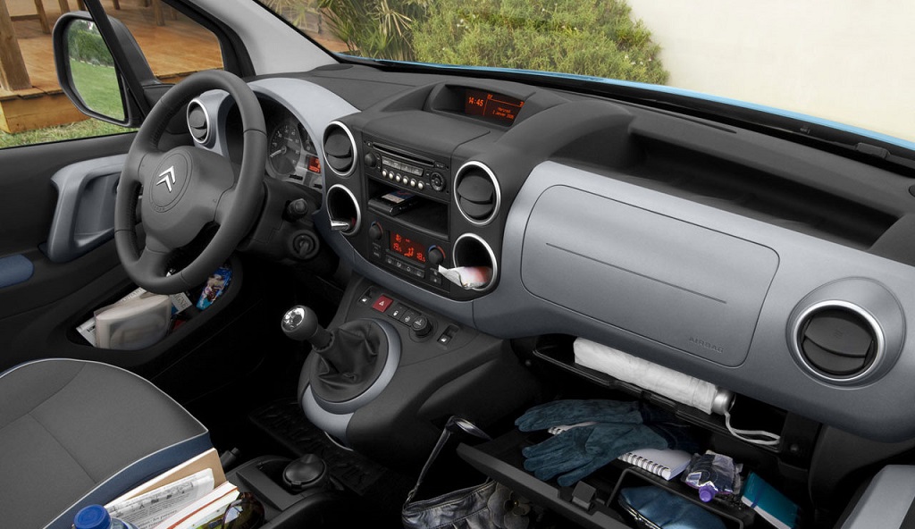 Citroen Berlingo First interior