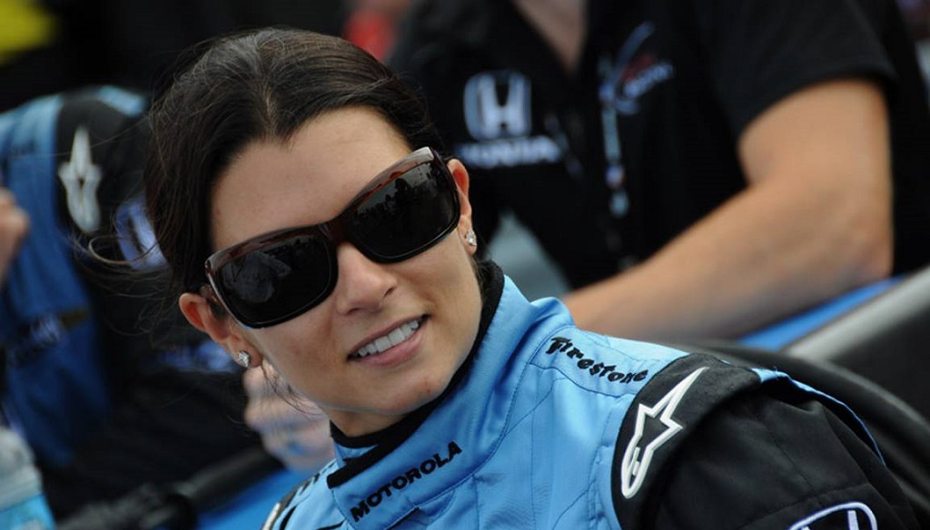 Danica Patrick sonriendo