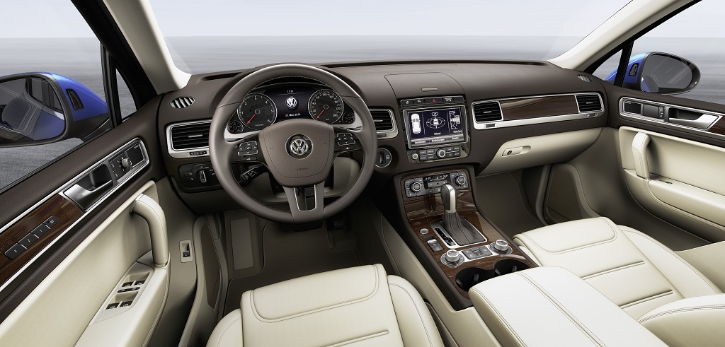 Volkswagen Touareg 2014 interior