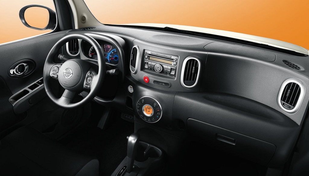 Nissan Cube 2009 interior