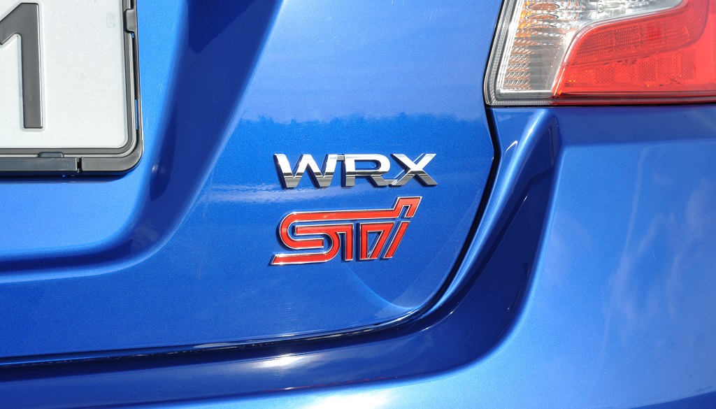 Subaru WRX STI emblema