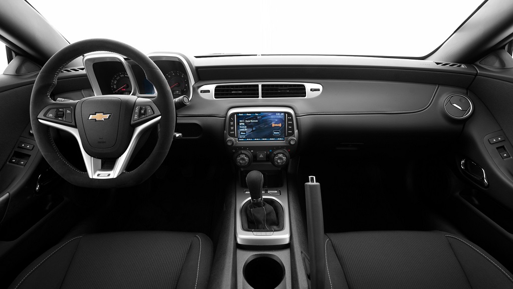 Chevrolet Camaro interior