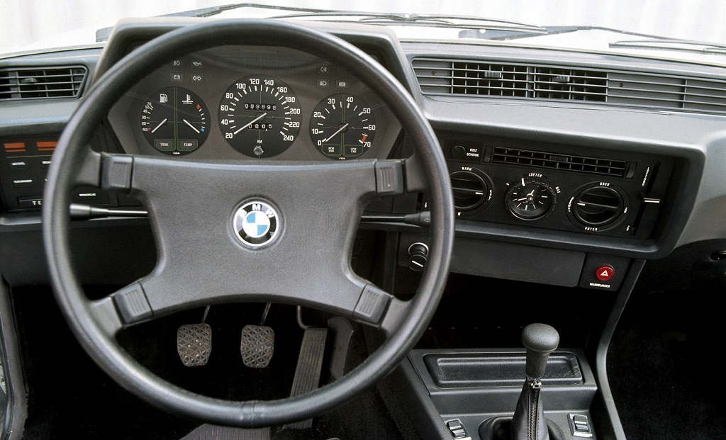 Interior BMW E24