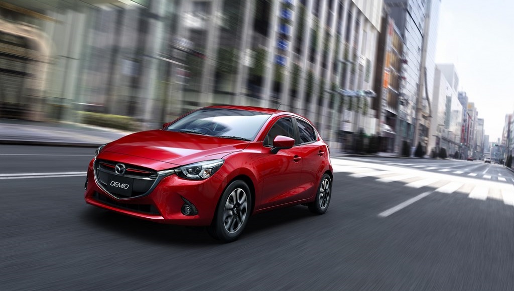 Mazda2 2015 3