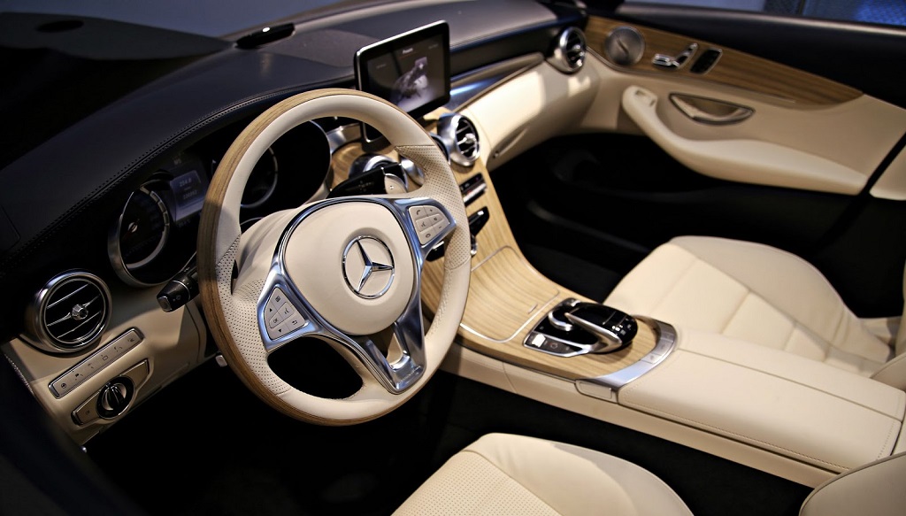 Mercedes-Benz Clase C Cabrio interior 2