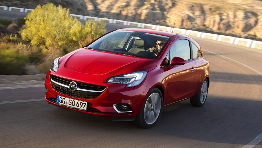 Opel Corsa 2015 en movimiento 4