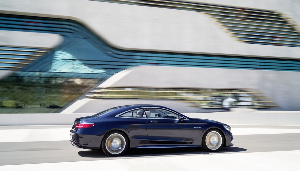 S 65 AMG Coupe lateral