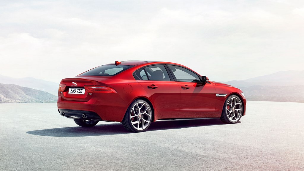 Jaguar XE 5