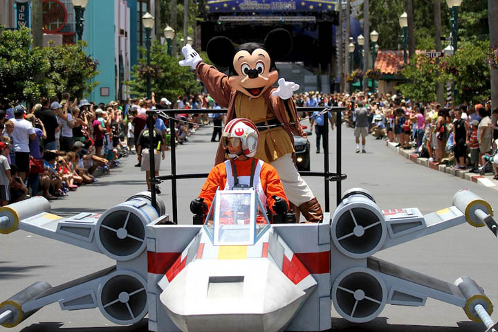 star wars mickey mouse x wing