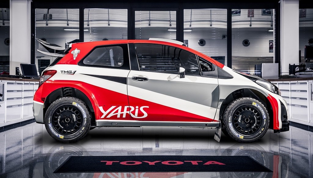 Toyota Yaris WRC lateral