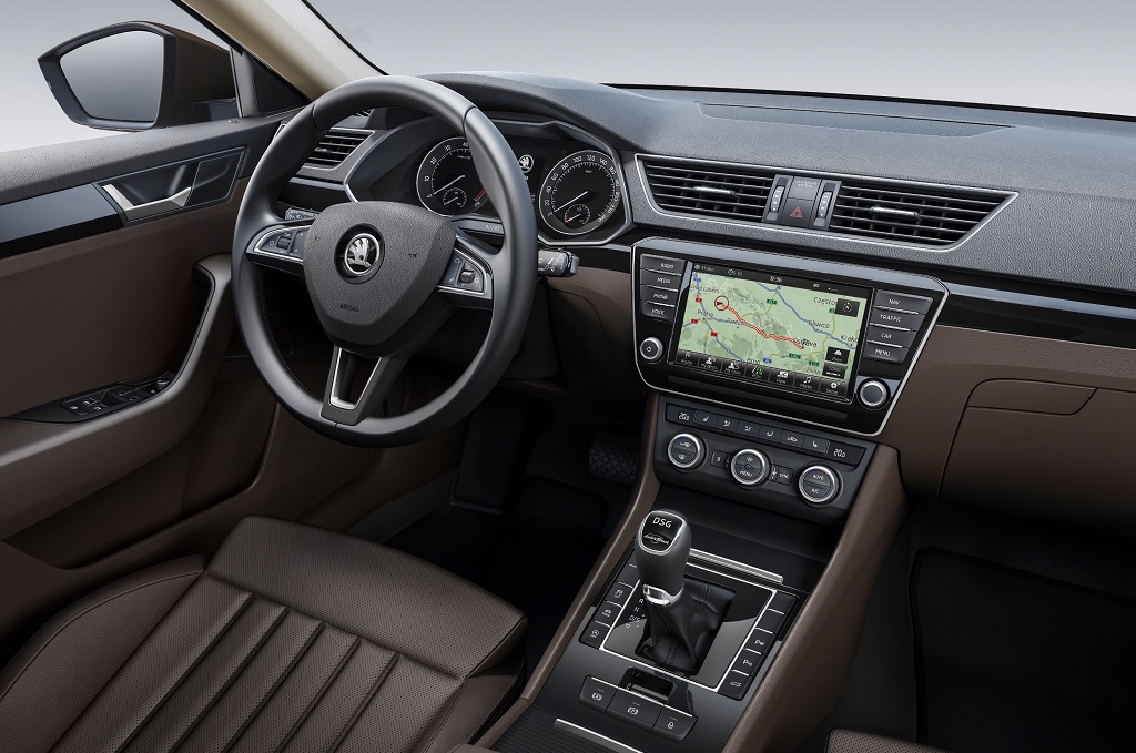 Interior Skoda Superb 2015