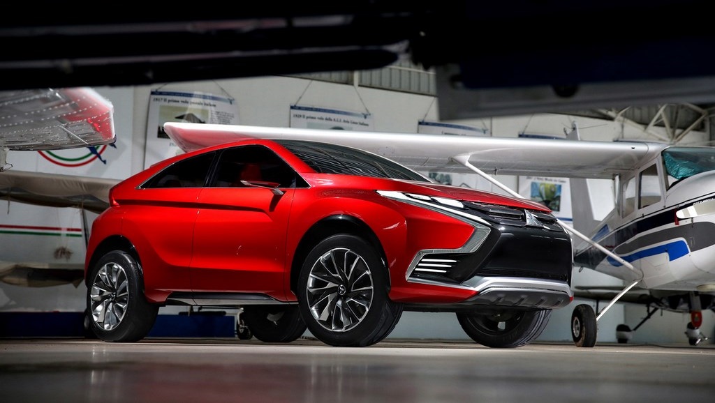 Mitsubishi XR-PHEV II Concept 20