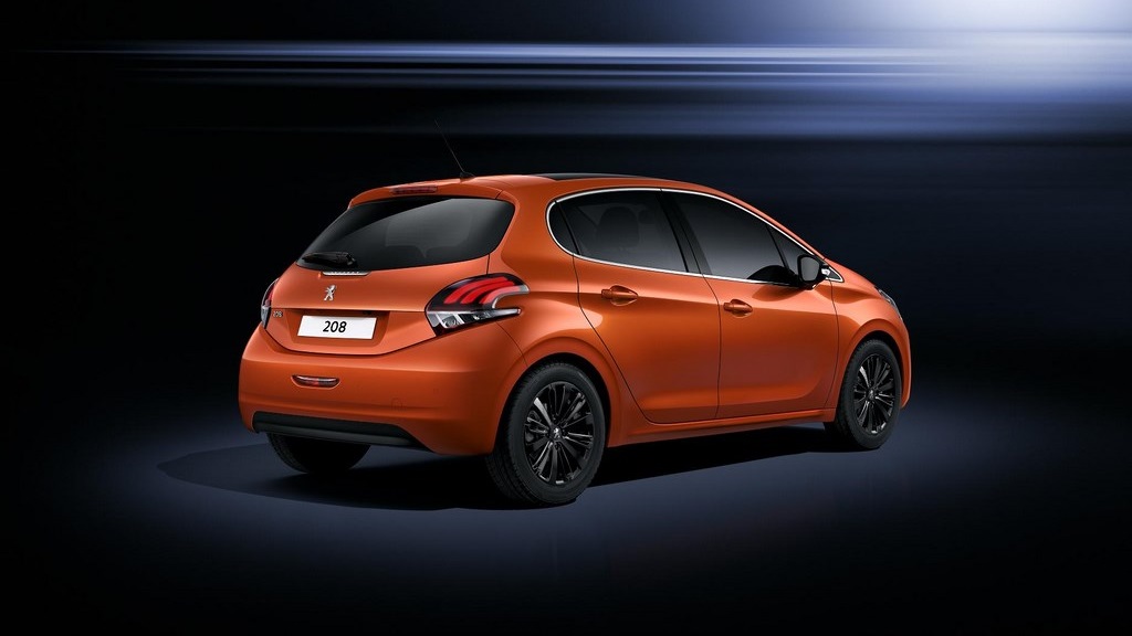 Peugeot 208 2015 zaga tres cuartos