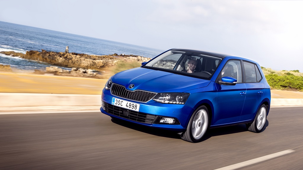 Skoda Fabia 2015 azul