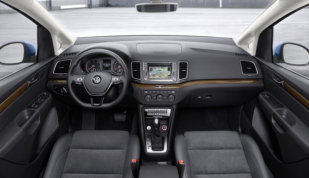 Volkswagen Sharan 2015 interior 2