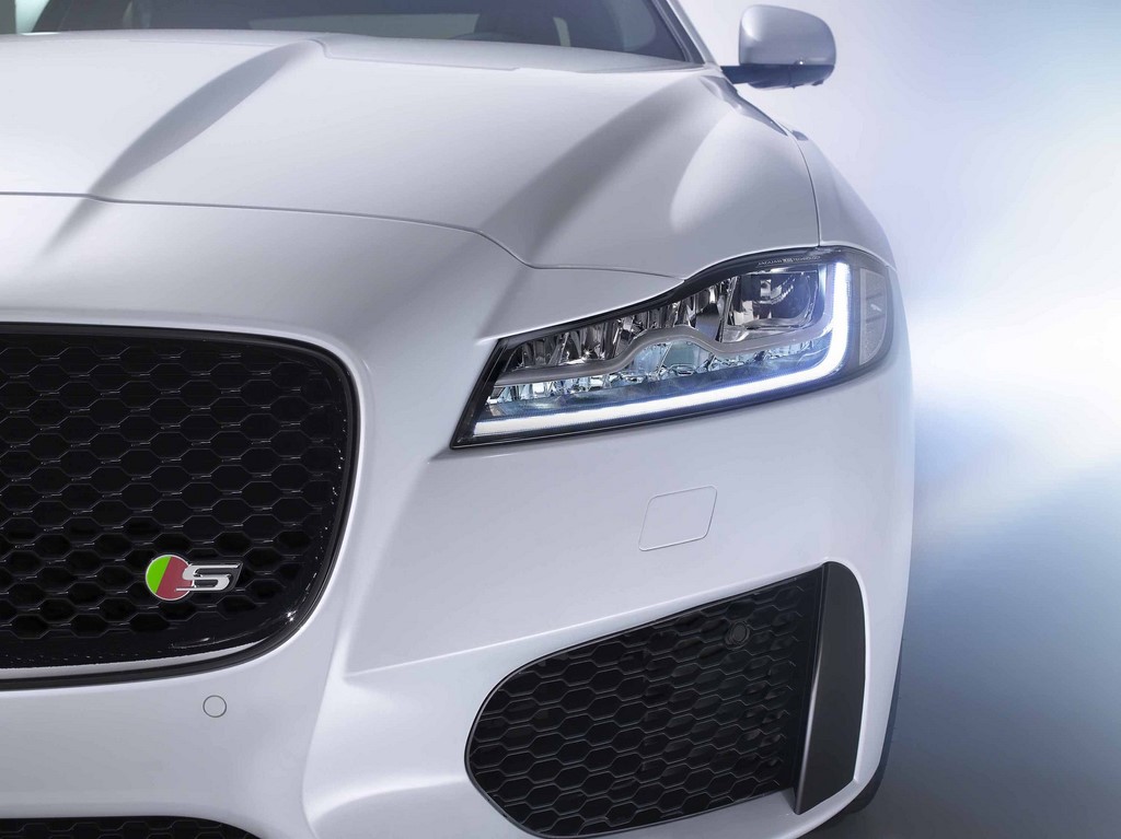 Jaguar XF 2015 4