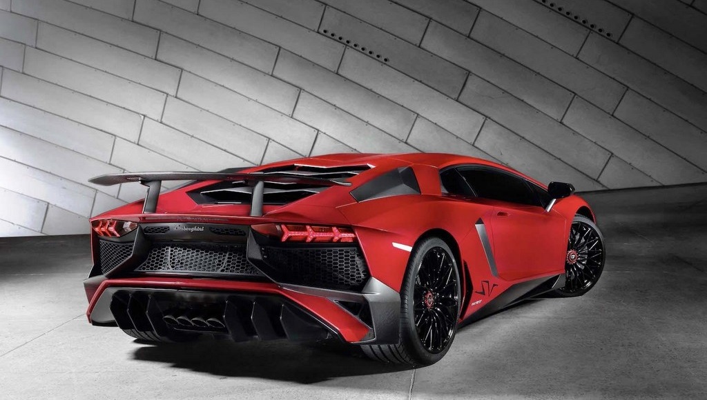 Lamborghini aventador LP 750-4 SV zaga