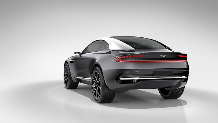 Aston Martin DBX 2