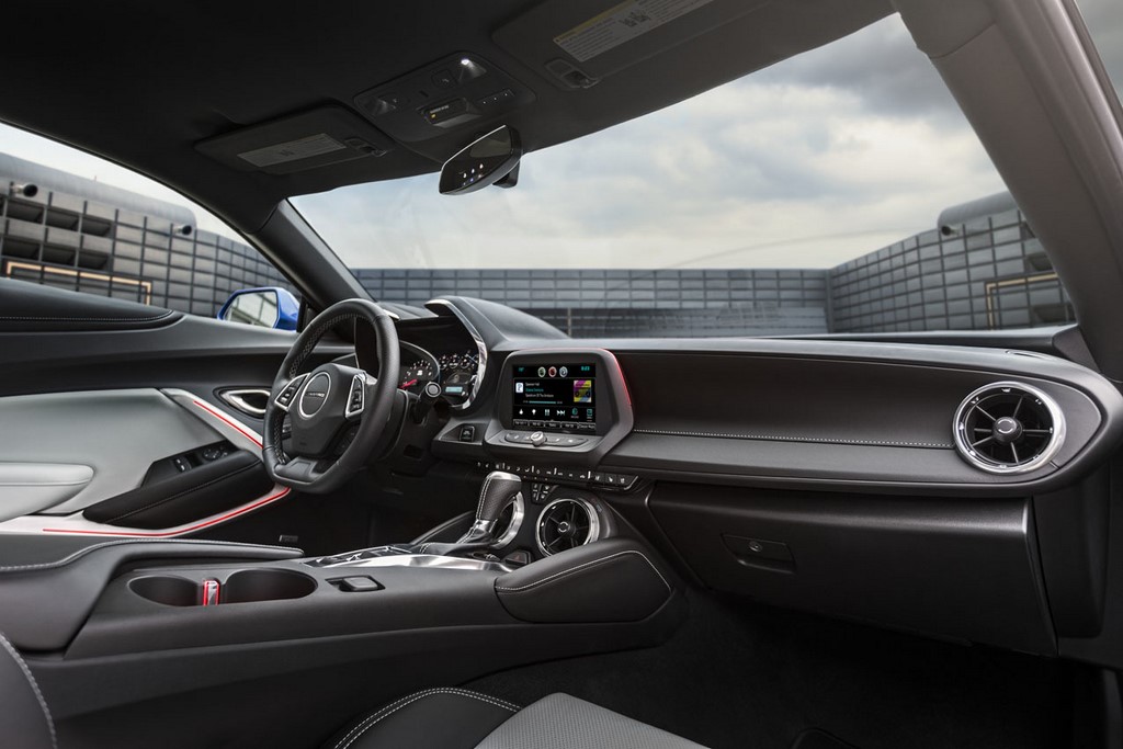 Chevrolet Camaro 2016 interior