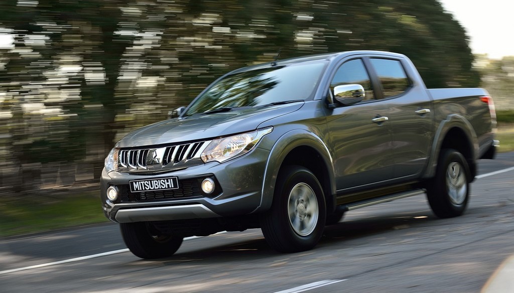 Mitsubishi L200 2015