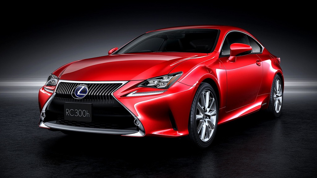 Lexus RC 300h frontal tres cuartos