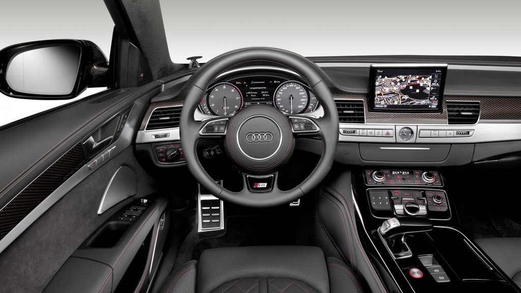 Audi S8 plus 7