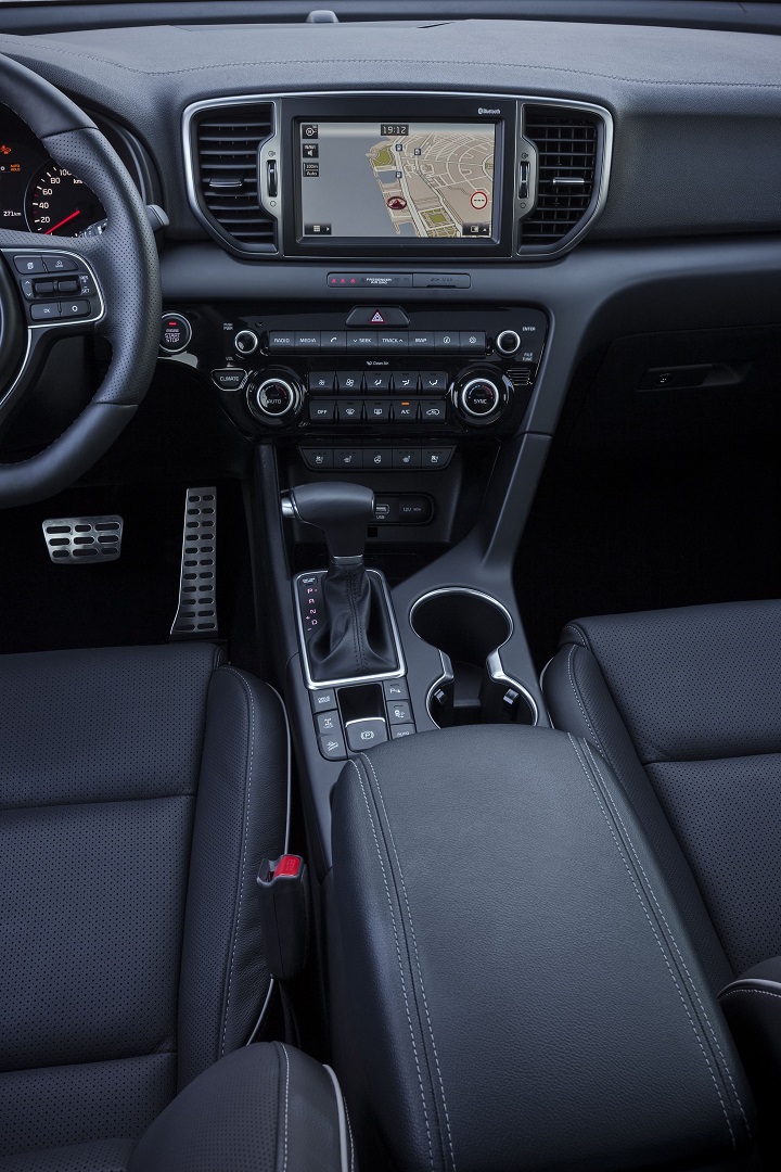 Kia Sportage 2015 interior 3