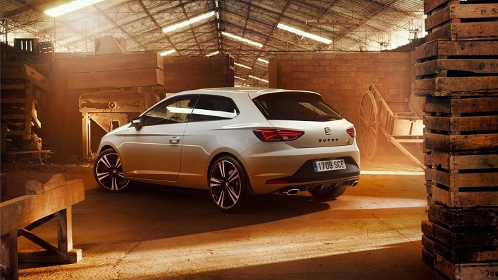 SEAT Leon Cupra 290 zaga tres cuartos