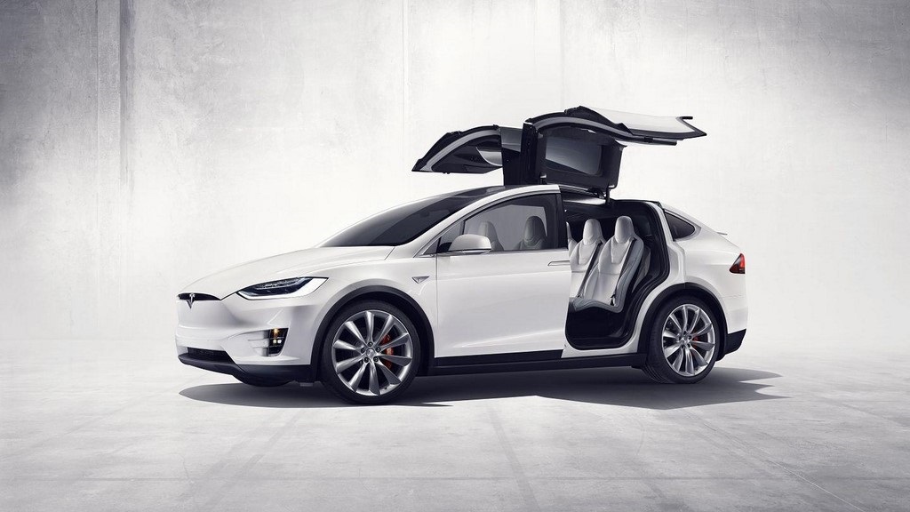 Tesla Model X 1