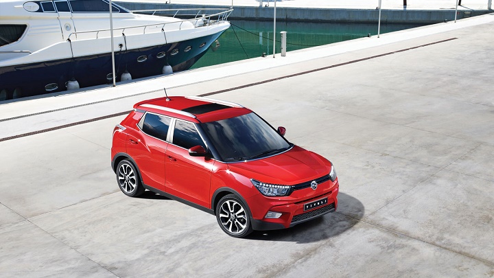 SsangYong Tivoli rojo