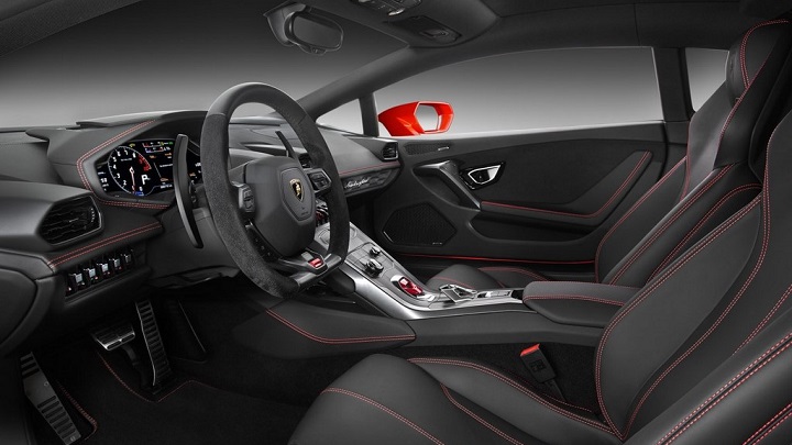 Lamborghini Huracan LP 580-2 interior