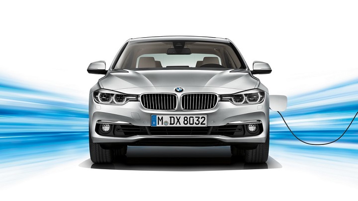 BMW Serie 3 330e frontal