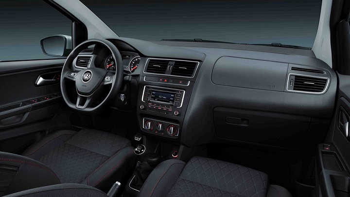 Volkswagen CrossFox 2016 interior 2