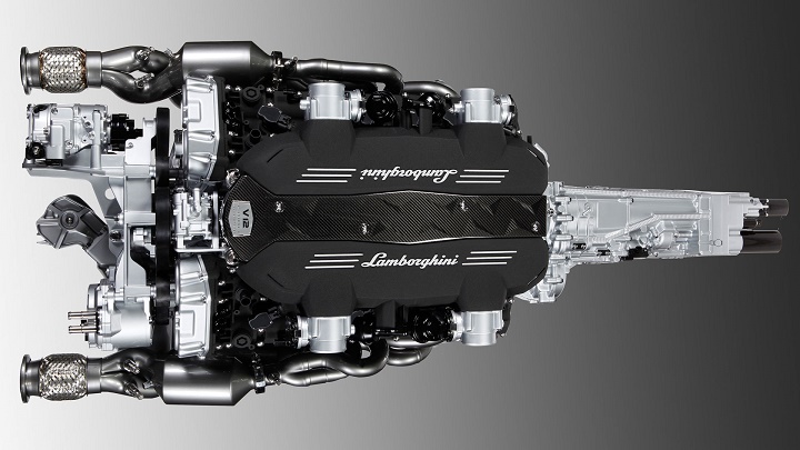 Lamborghini motor V12