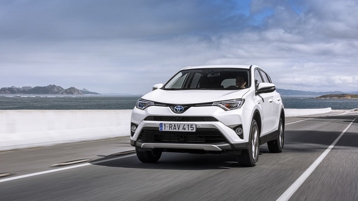 rav4_hybrid_01_sept2015