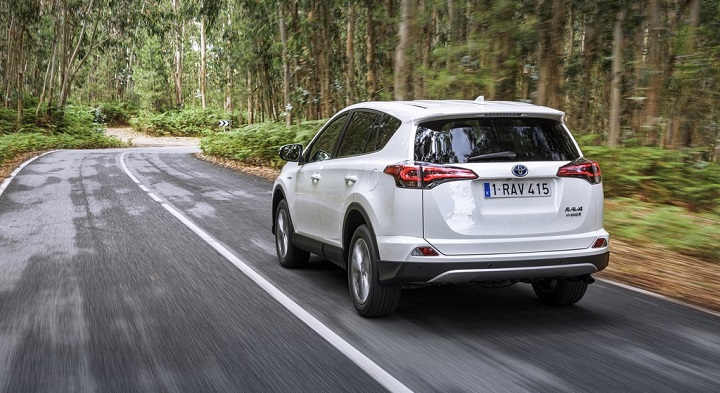 rav4_hybrid_07_sept2015