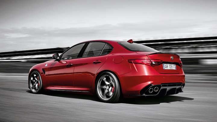 Alfa Romeo Giulia en circuito