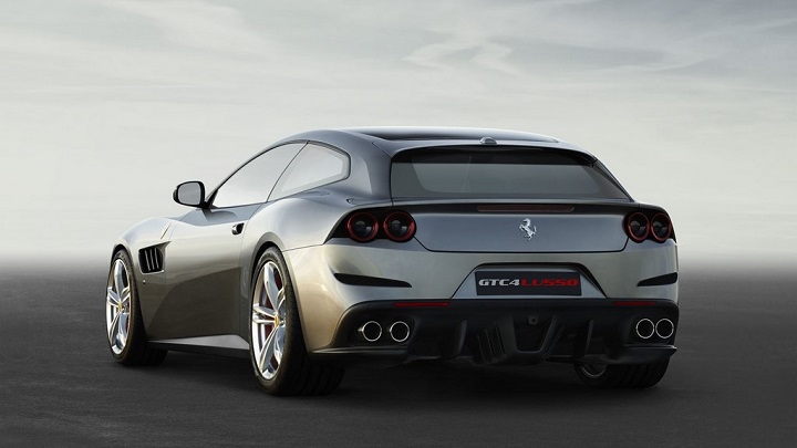 Ferrari GTC4Lusso 5