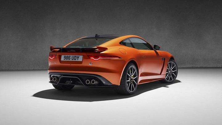 Jaguar F-Type SVR 4