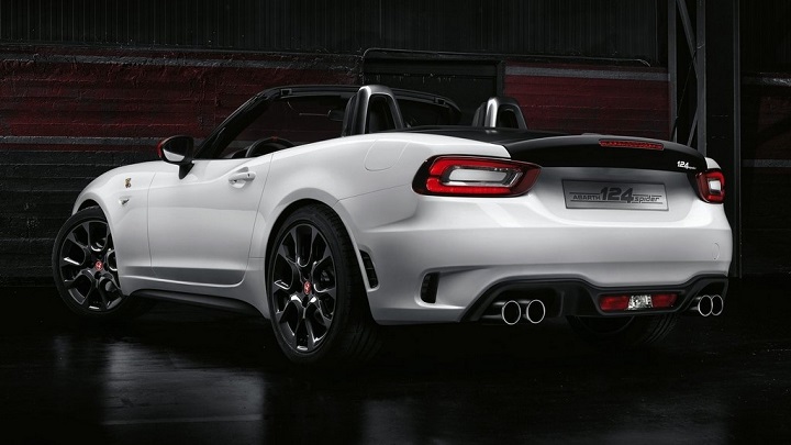 Abarth 124 Spider 4