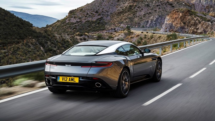 Aston Martin DB11 16