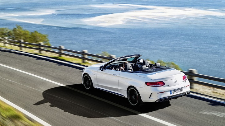 Mercedes-AMG C 63 Cabrio zaga tres cuartos