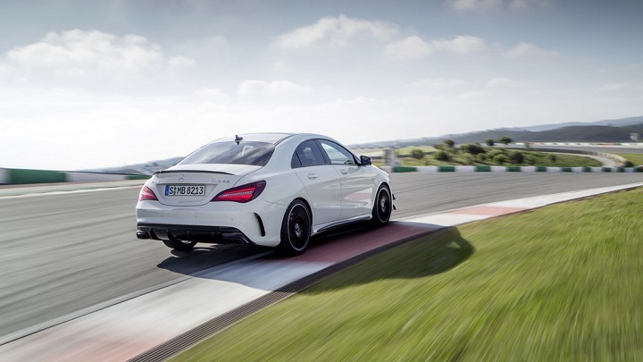 Mercedes-AMG CLA 45 4MATIC 9