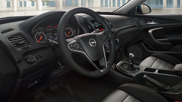 Opel Insignia interior