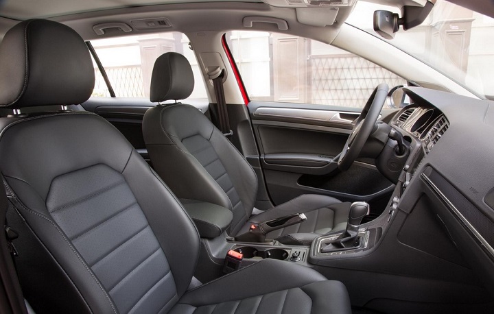 Volkswagen Golf Alltrack interior