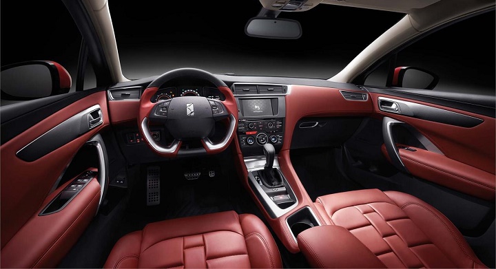 DS 4S interior