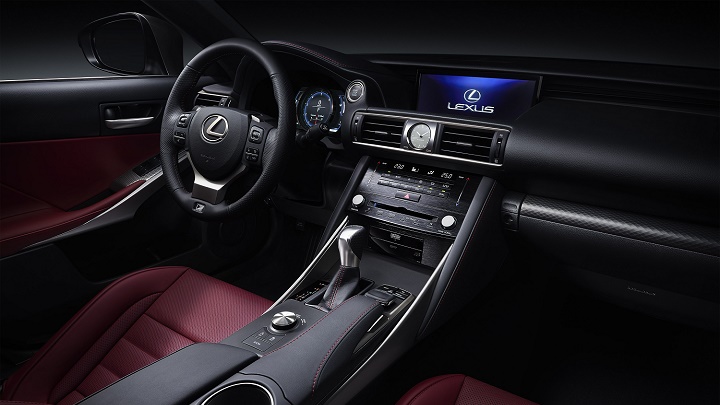 Lexus IS 2017 interior