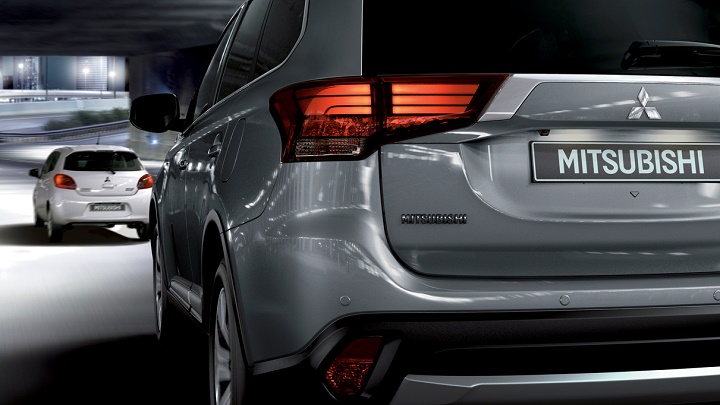 Mitsubishi Outlander PHEV zaga